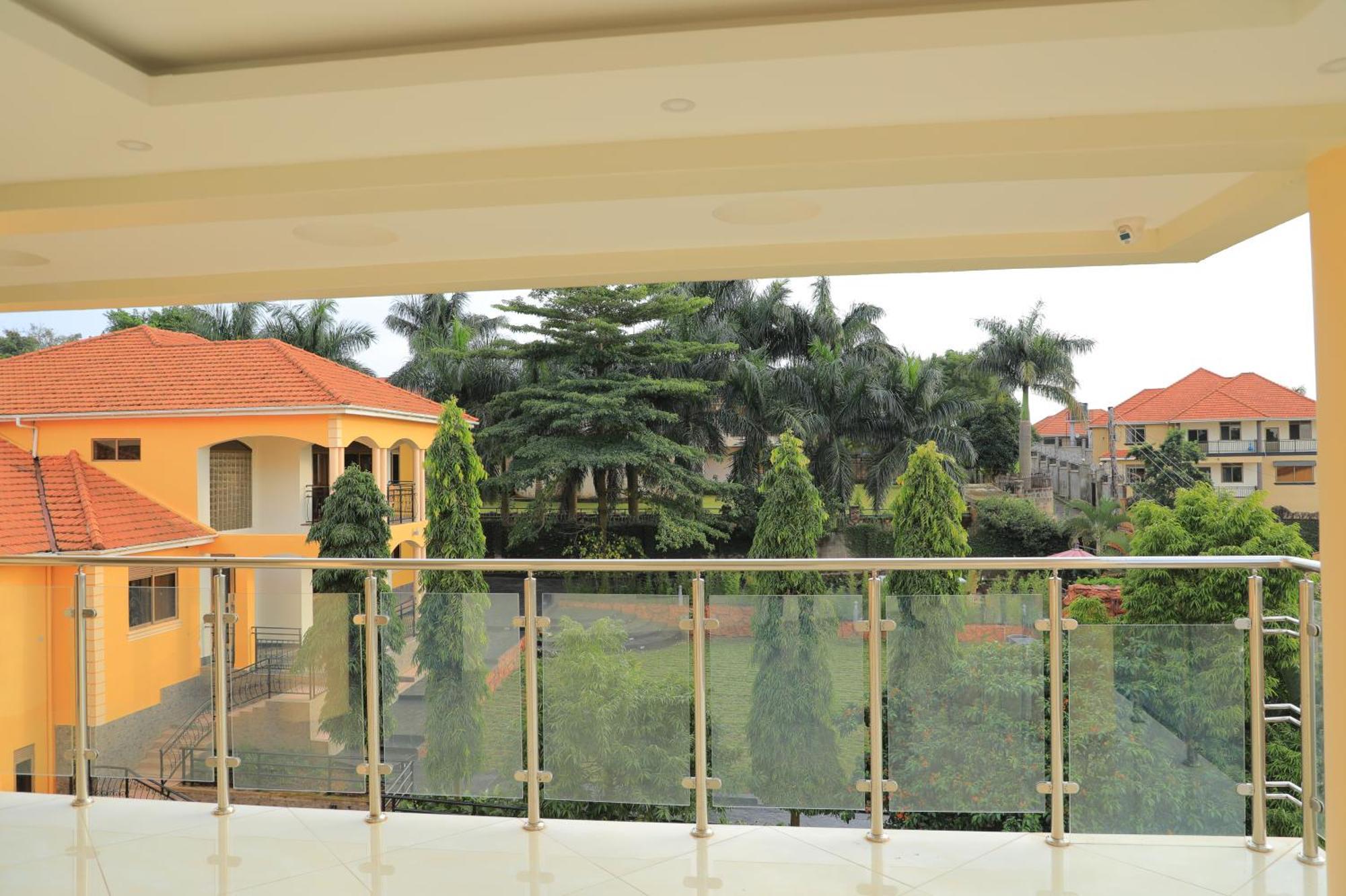 Precious Villas Lubowa Exterior photo